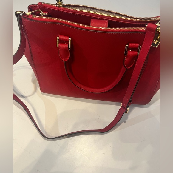 NWOT Michael Kors Satchel with top handles and adjustable removable strap - Picture 6 of 7